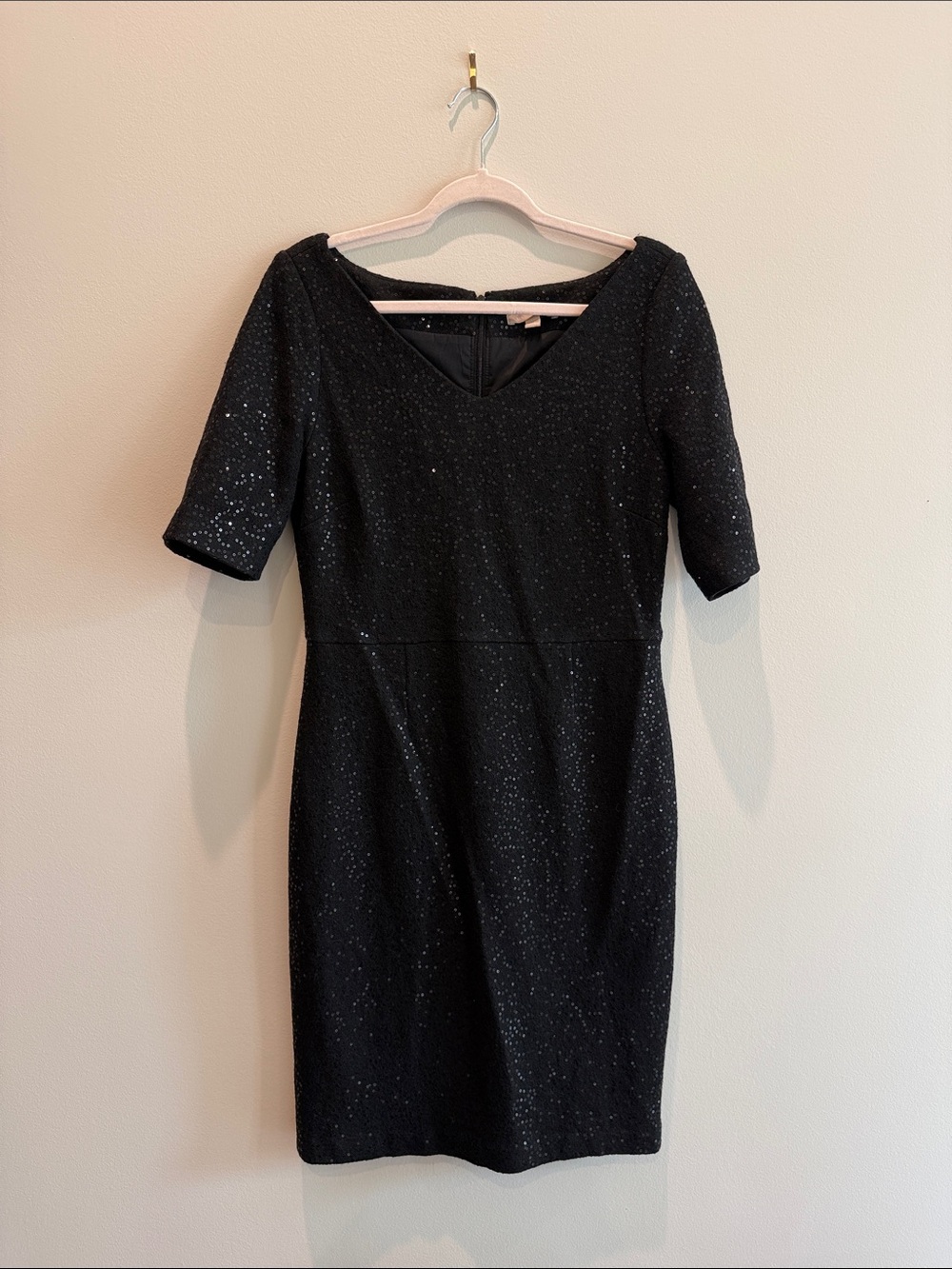 Black Sequin V-Neck Short Sleeve Cocktail Dress